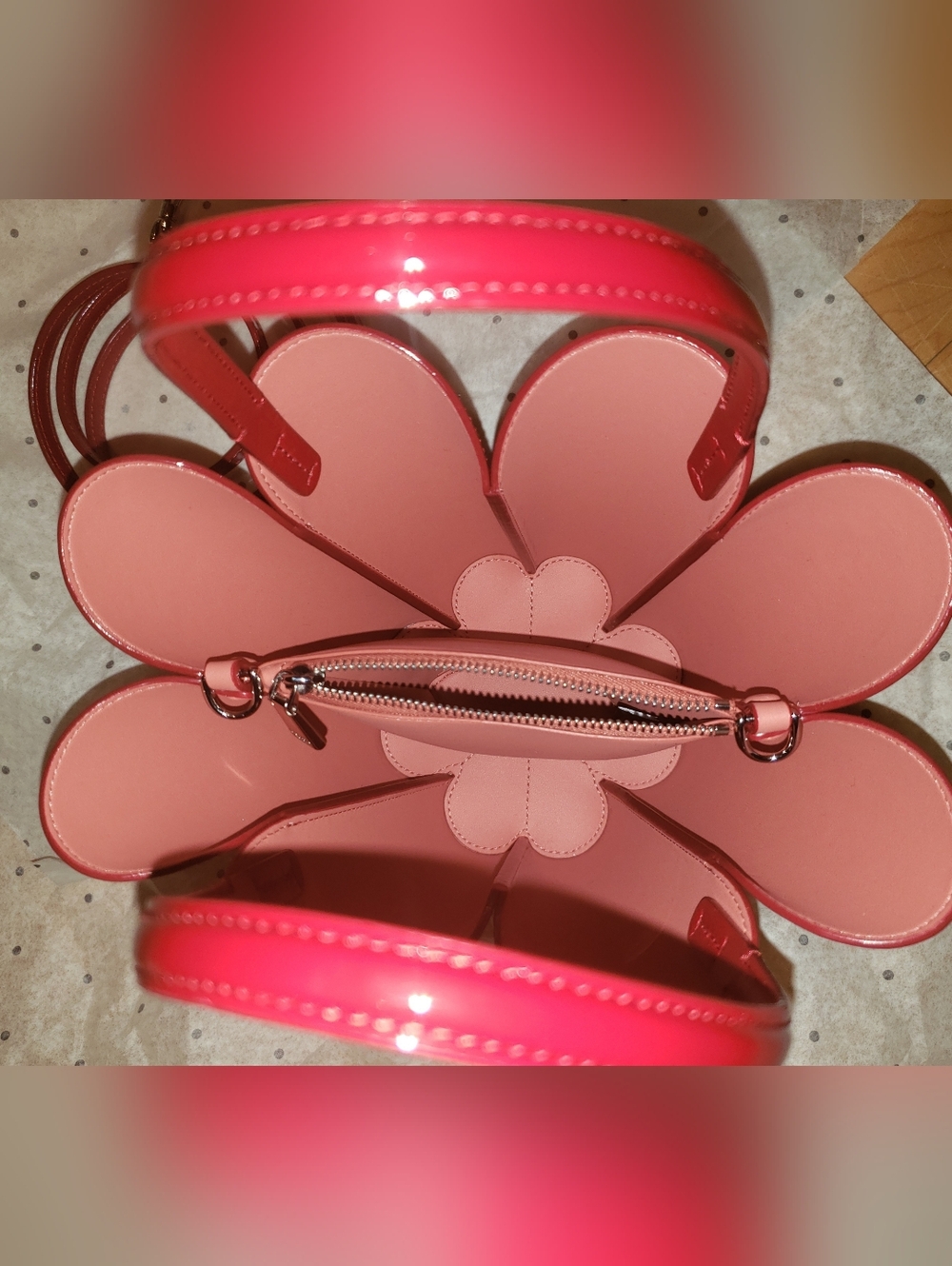 Nwt. Cherry Red Genuine Patent Leather Novelty Flower Vase Handbag
